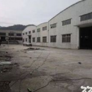 台山厂房2500平方可以做颗粒，废纸，废铁打包，木器，工艺品
